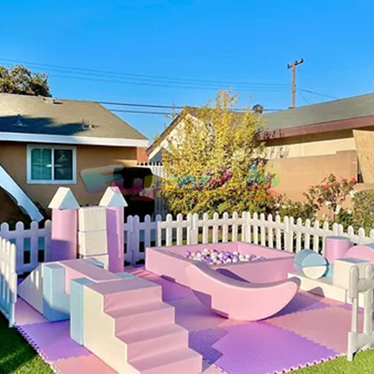 Baby PlaypeIndoor/Outdoor Soft - Kids Outdoor Fence 리뷰 및 가격